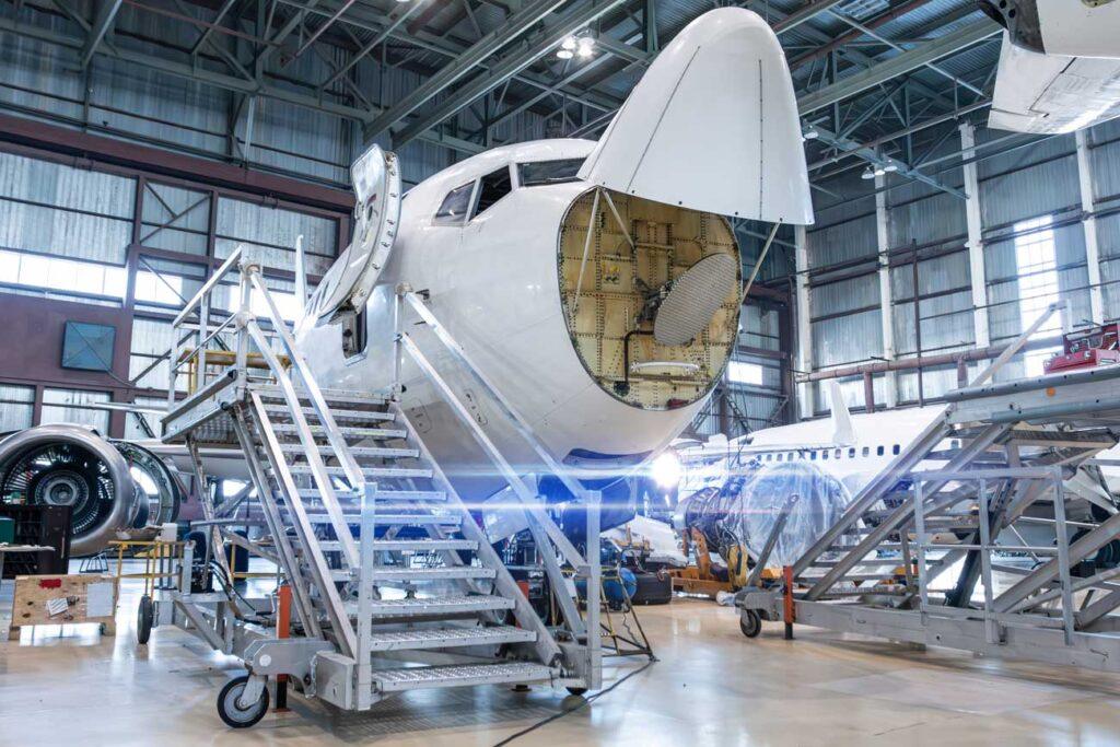 aeronautique,-concepteur-de-pièces-mécanique,-pièces-de-formes