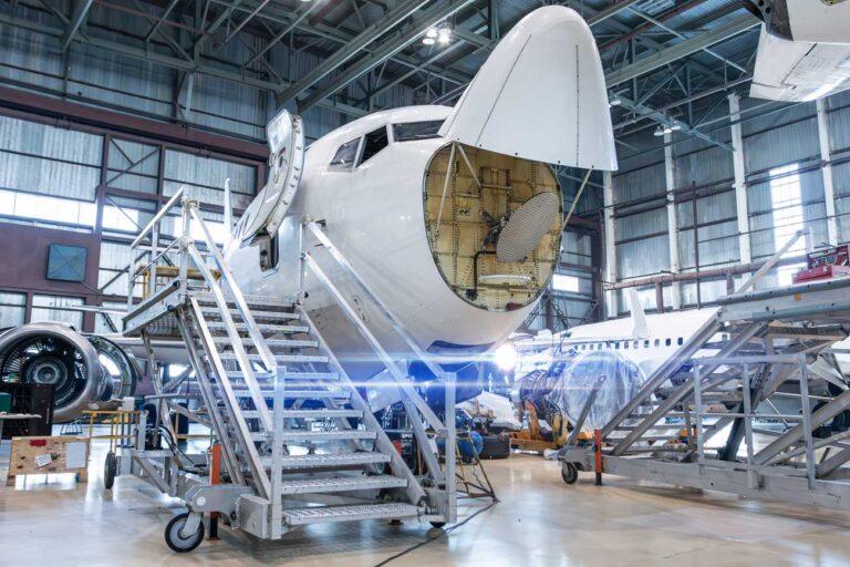 aeronautique,-concepteur-de-pièces-mécanique,-pièces-de-formes